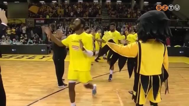 Nehézkes kiutazás után maradt el a Falco Bajnokok Ligája mérkőzése Nehézkes kiutazás után maradt el a Falco Bajnokok Ligája mérkőzése