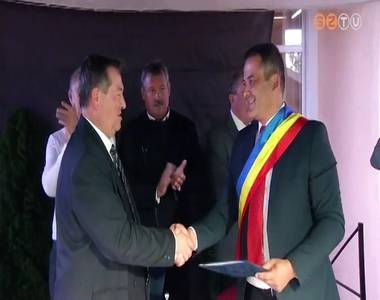 Lozs�d, Ikerv�r �j testv�rv�rosa