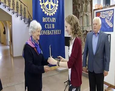 Id�n a Premontrei Gimn�zium tan�ra kapta a Kiss S�ndor eml�kd�jat