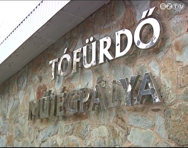 Szombaton 17 órakor 20. szezonját nyitja meg a szombathelyi műjégpálya Szombaton 17 órakor 20. szezonját nyitja meg a szombathelyi műjégpálya