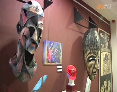 Bor�ros Szil�rd „Emberb�bt�r” c�m� ki�ll�t�sa a We�res S�ndor Sz�nh�zban