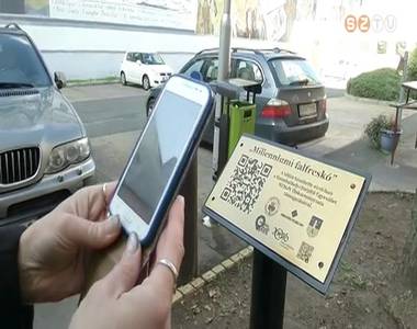 QR k�d seg�ts�g�vel ismerhetj�k meg a falfresk�t