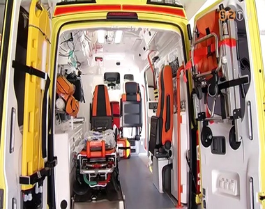 Modern ment�aut� Szombathelyen