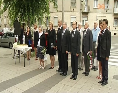 Nagy Imr�re �s m�rt�rt�rsaira eml�keztek