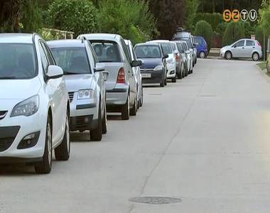 Parkol�si gondok a Minerva lak�telepen