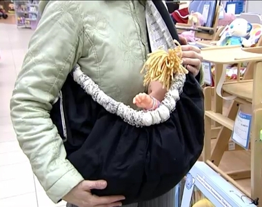 Pacalbotrány és veszélyes babahordozó Pacalbotrány és veszélyes babahordozó