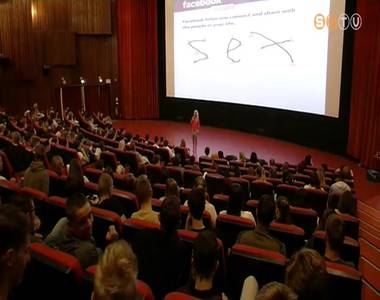 Szexualit�sr�l fiataloknak