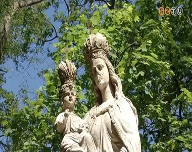 Felújítják a Kálvária templom alatt lévő Mária-szobrot Felújítják a Kálvária templom alatt lévő Mária-szobrot