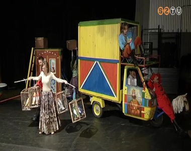 �lom �s val�s�g