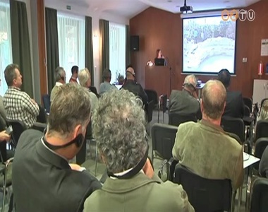 A tudom�nyos c�llal l�trehozott gy�jtem�nyes kerteknek is nyitniuk kell a turist�k fel�