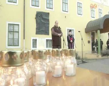 A II. vil�gh�bor�s bomb�z�sra eml�keztek Szombathelyen
