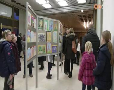 Mit jelent sz�modra Szombately? c�mmel ny�lt kamaraki�ll�t�s az MMIK-ban