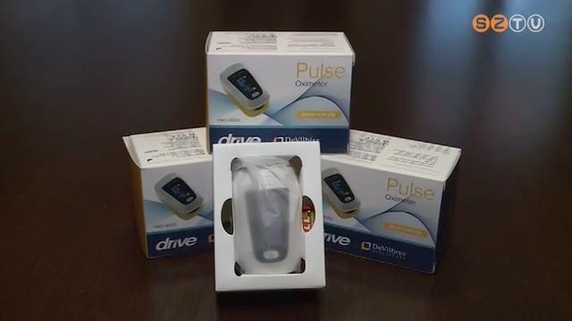 Megérkeztek a pulzoximéterek, amiket az önkormányzat szerzett be a háziovosok számára Megérkeztek a pulzoximéterek, amiket az önkormányzat szerzett be a háziovosok számára