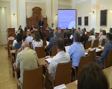 K�zel 37 milli�rd forintb�l val�sulhatnak meg fejleszt�sek a megy�ben