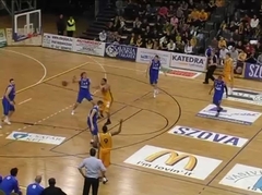 Aréna - február 15. Aréna - február 15.