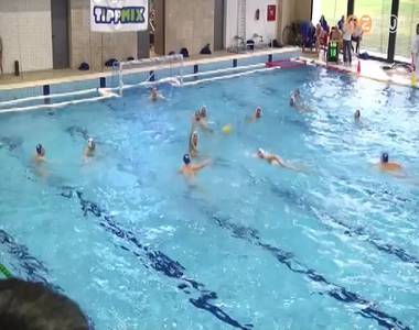 Zsin�rban harmadik m�rk�z�s�t nyerte meg az AVUS OB I-es v�zilabdacsapata