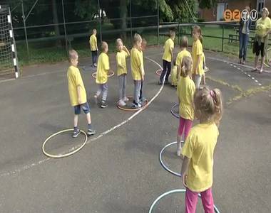 Sz�z liba egy sorban