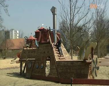 H�tv�g�n kinyitott a Kalandv�ros