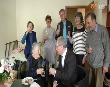 Sz�pkor�t k�sz�nt�tt a polg�rmester