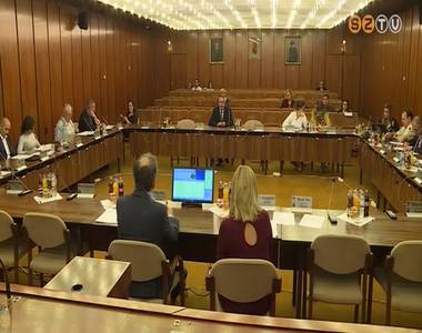 �ssze�lt az Oktat�si �s Szoci�lis Bizotts�g is