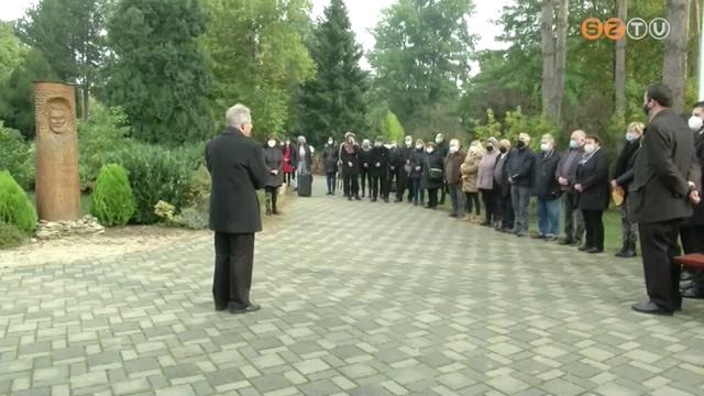 56-os megemlékezés a Kámoni Arborétumban 56-os megemlékezés a Kámoni Arborétumban