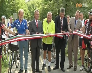 Ker�kp�rt�ra a P�neur�pai Piknik jubileum�n