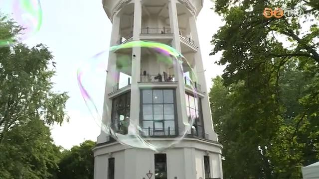 Vztorony nyitogat csaldi nap