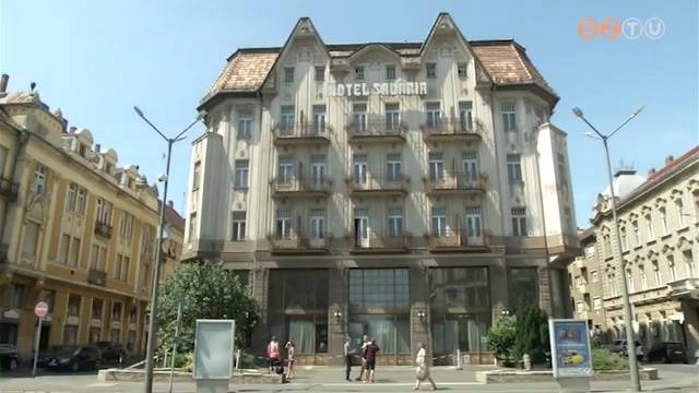 Savaria Nagyszálló - 470 milliós vételi ajánlat érkezett, de az önkormányzatnak elővásárlási joga van Savaria Nagyszálló - 470 milliós vételi ajánlat érkezett, de az önkormányzatnak elővásárlási joga van