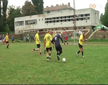 Focikupa a nagyv�llalatok csapataival