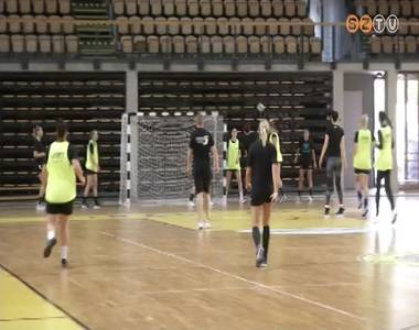 Komoly er�s�t�sekkel v�rja az SZKKA az NBI-et