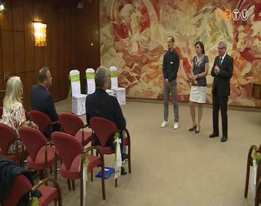 N�met �s sv�d pedag�gusok j�rtak a Bolyaiban egy k�z�s p�ly�zat miatt