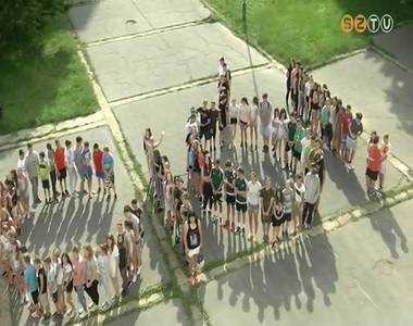 Megkezd�d�tt a vak�ci�