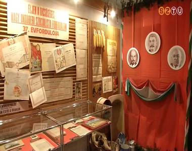 1956 izz� �sze Vas megy�ben c�mmel ny�lt eml�kki�ll�t�s a lev�lt�rban