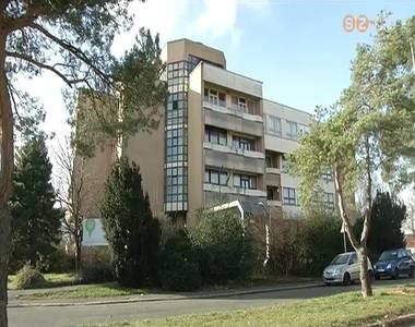 Meg�jul� korm�nyhivatali �p�letek