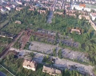 K�rvonalaz�dik a husz�rlaktanya j�v�je