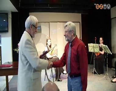 K�t pedag�gus kapta meg id�n az Istv�n Lajos professzorr�l elnevezett d�jat