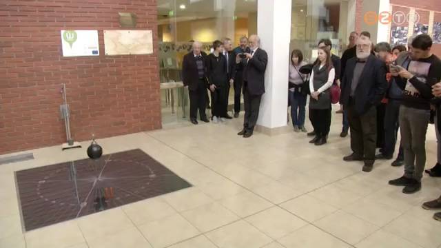 Foucault-inga az egyetemen Foucault-inga az egyetemen