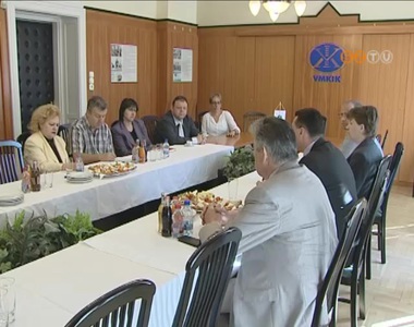 Nyitna a kamara a tagok fel�