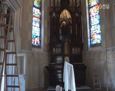 Meg�jul a Szentkir�lyi templom