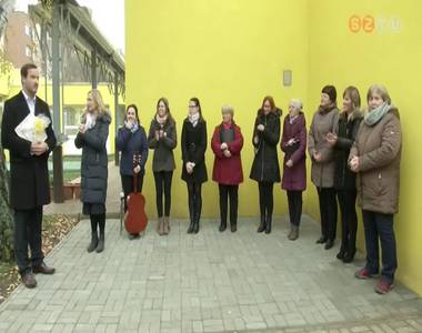 K�pvisel�i keretb�l �jult meg a b�lcs�de udvara