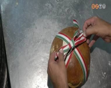 A kenyér az élet és az otthon szimbóluma A kenyér az élet és az otthon szimbóluma