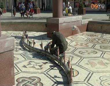 Leker�lnek a t�li takar�k Szombathely sz�k�k�tjair�l