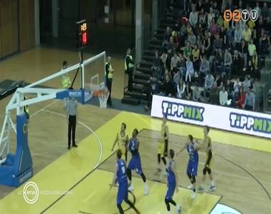 H�sz ponttal verte a J�szber�nyt a Falco