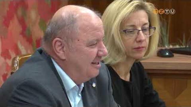 Nagy érdeklődés mellett tartottak civil fórumot a Városháza Eszter-termében