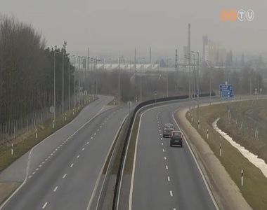 �td�j n�lk�l aut�zhatunk az M86-os �ton