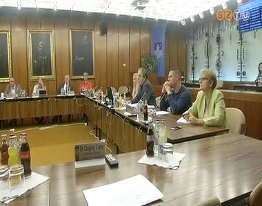 �ssze�lt a v�ros oktat�si �s szoci�lis bizotts�ga is