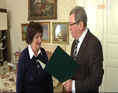 Sz�pkor�t k�sz�nt�tt a polg�rmester