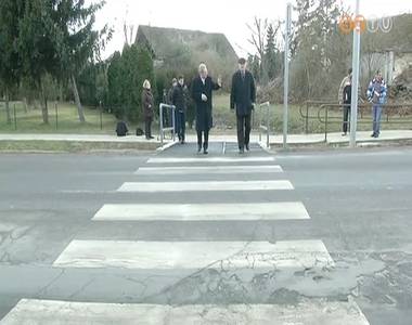 �j gyalog�tkel�hely �jperinten