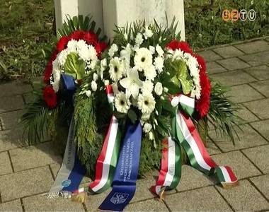 Koszor�z�sok m�rcius 15-e alkalm�b�l