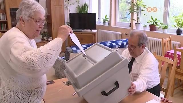 Mozgóurnás szavazás Mozgóurnás szavazás